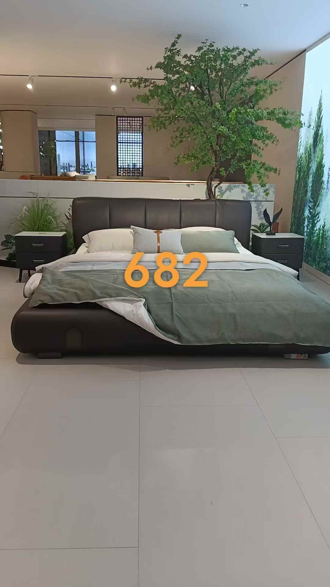 1.8*2.2软包床头，带两个床头柜