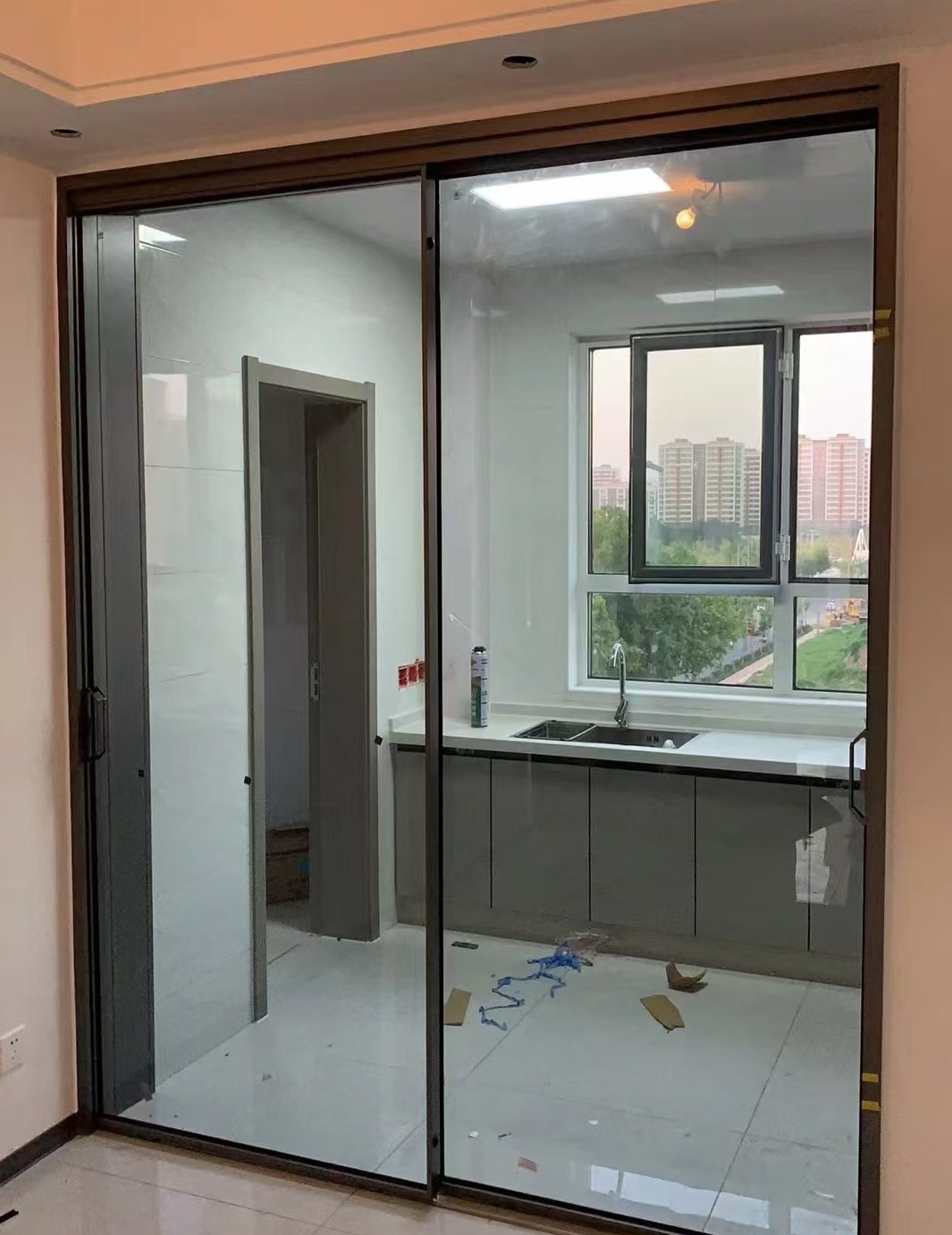 还建房东苑社区厨房移门 量尺 平方米 任选