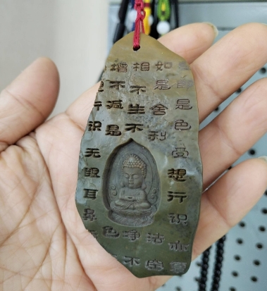 新疆泥石手把件